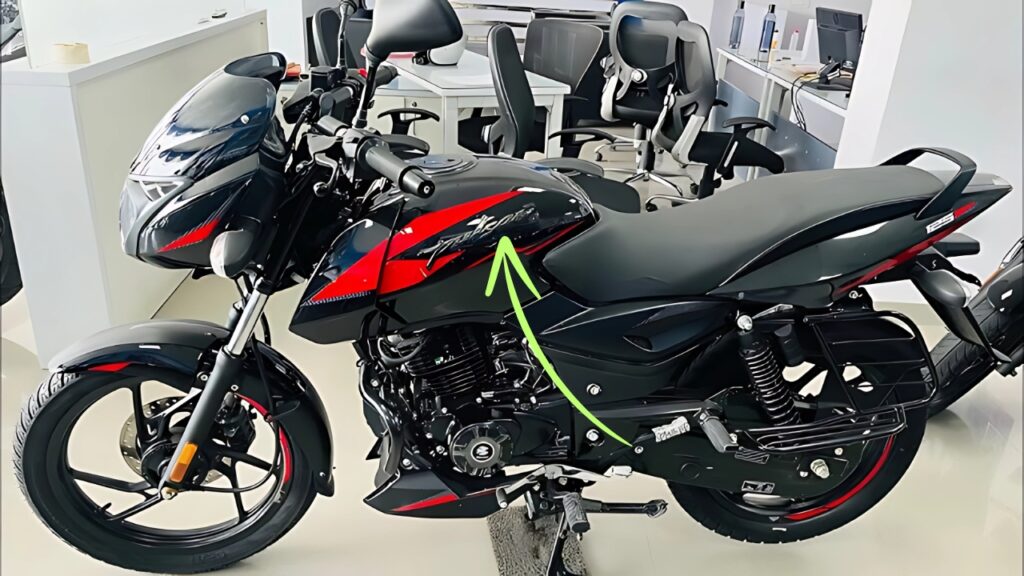 TVS की हवा निकालने मार्केट में आ गया Bajaj की प्रीमियम बाइक , मिलेगा 60Km का तगड़ा माइलेज -
